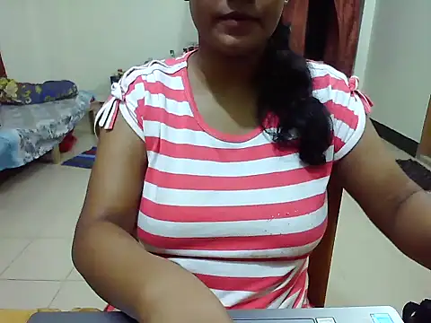 JustinaIra online show from October 27, 2025, 7:15 pm