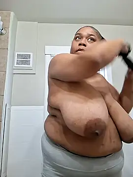 pinkpassionpleaser online show from February 22, 2026, 4:41 pm