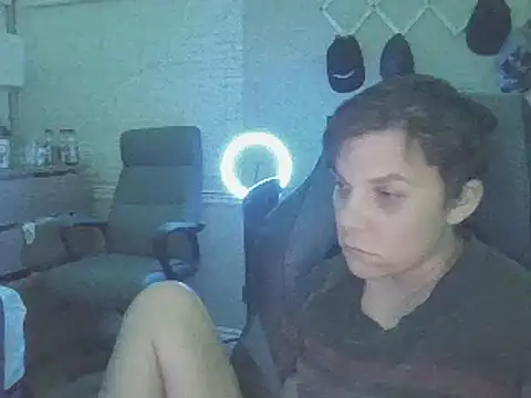 KaliSnow199623 online show from December 4, 2024, 9:23 am