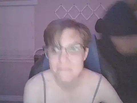 KaliSnow199623 online show from February 3, 2025, 2:14 am