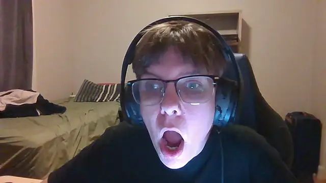 KaliSnow199623 online show from October 23, 2025, 4:22 am