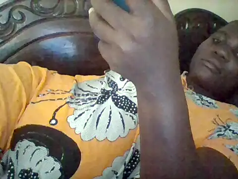 missarpie online show from April 21, 2026, 6:09 am