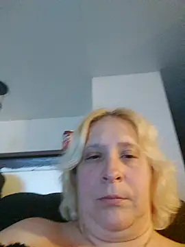 Snapshot of Icedcoffee2024 chatting on October 17, 2025, 12:58 am Icedcoffee2024 online show from October 17, 2025, 12:58 am