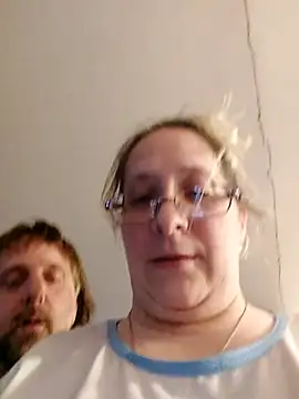 Snapshot of Icedcoffee2024 chatting on March 22, 2025, 2:37 am Icedcoffee2024 online show from March 22, 2025, 2:37 am