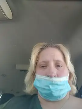 Snapshot of Icedcoffee2024 chatting on November 7, 2025, 7:40 pm Icedcoffee2024 online show from November 7, 2025, 7:40 pm