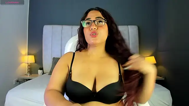 MelissaKarterrs online show from March 13, 2025, 12:13 pm