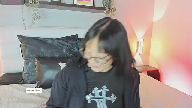 Snapshot of sofi_bakerr chatting on February 14, 2026, 11:32 am sofi bakerr online show from February 14, 2026, 11:32 am