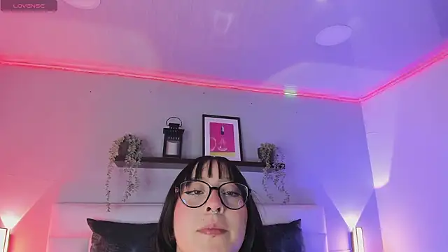 Snapshot of sofi_bakerr chatting on February 17, 2026, 11:40 am sofi bakerr online show from February 17, 2026, 11:40 am