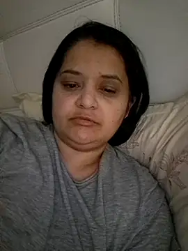 sarahhh1987 online show from March 31, 2026, 5:26 pm