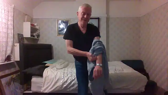 shaun63m online show from November 25, 2025, 1:39 am