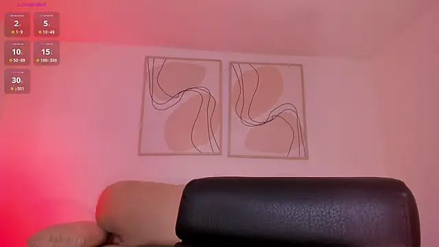 HannaConnor  online show from September 27, 2025, 12:33 pm