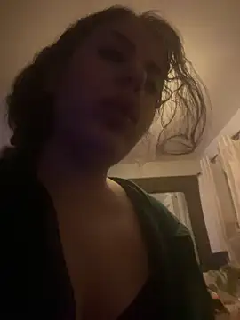 Snapshot of holyeroticss chatting on February 21, 2026, 4:03 am holyeroticss online show from February 21, 2026, 4:03 am