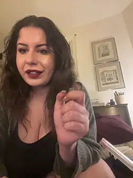 Snapshot of holyeroticss chatting on February 17, 2026, 1:47 am holyeroticss online show from February 17, 2026, 1:47 am