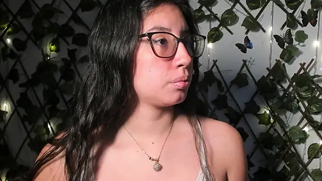 CoralineSanchez online show from October 21, 2025, 3:17 am