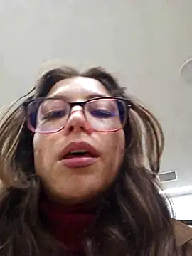 Snapshot of mmmVirginia chatting on December 19, 2025, 7:38 pm mmmVirginia online show from December 19, 2025, 7:38 pm