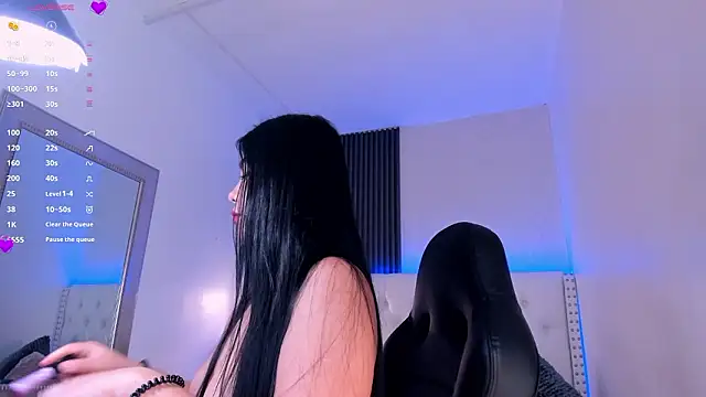 Snapshot of aliscollins_ chatting on February 1, 2026, 1:15 am aliscollins online show from February 1, 2026, 1:15 am