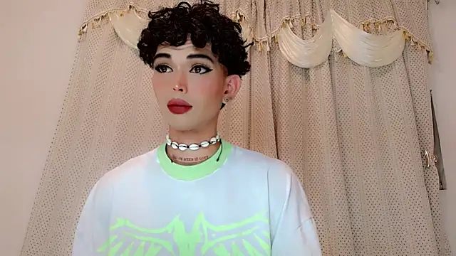 Snapshot of Marian_LV chatting on December 17, 2025, 4:28 am Marian LV online show from December 17, 2025, 4:28 am