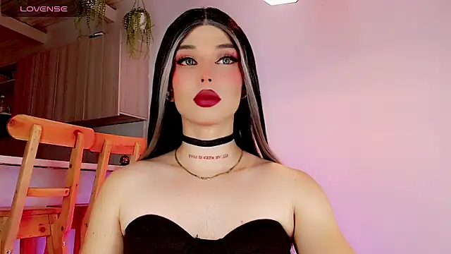 Snapshot of Marian_LV chatting on February 26, 2025, 5:35 am Marian LV online show from February 26, 2025, 5:35 am