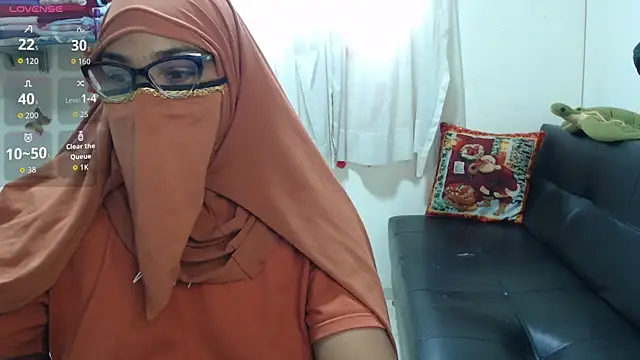 Aaliyah brown online show from September 20, 2025, 7:41 pm