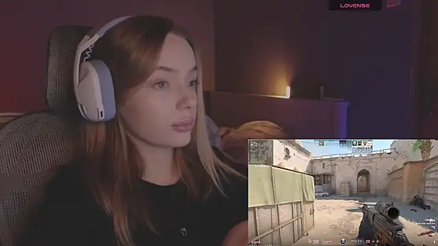  MayShy  online show from October 6, 2025, 6:58 am