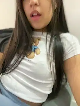 Snapshot of Salome_golvert chatting on February 20, 2025, 10:26 pm Salome golvert online show from February 20, 2025, 10:26 pm