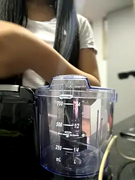 Snapshot of Salome_golvert chatting on November 12, 2025, 9:07 pm Salome golvert online show from November 12, 2025, 9:07 pm