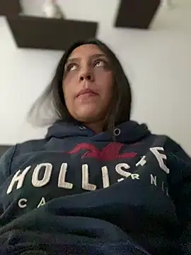 Snapshot of Salome_golvert chatting on February 24, 2025, 10:25 pm Salome golvert online show from February 24, 2025, 10:25 pm