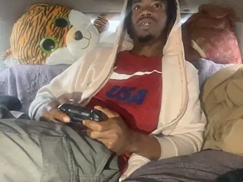 SlimeCrownzOut5 online show from November 24, 2025, 4:29 pm