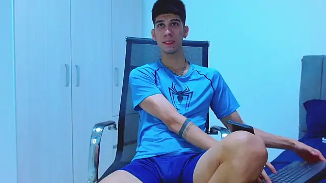 jhony-sex online show from November 4, 2025, 7:17 pm