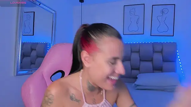 Snapshot of Susan-Sweet-7 chatting on December 3, 2025, 8:08 pm Susan-Sweet-7 online show from December 3, 2025, 8:08 pm