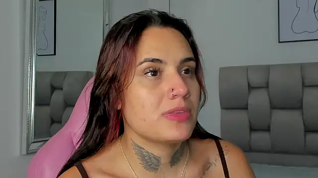 Snapshot of Susan-Sweet-7 chatting on October 19, 2025, 8:55 pm Susan-Sweet-7 online show from October 19, 2025, 8:55 pm