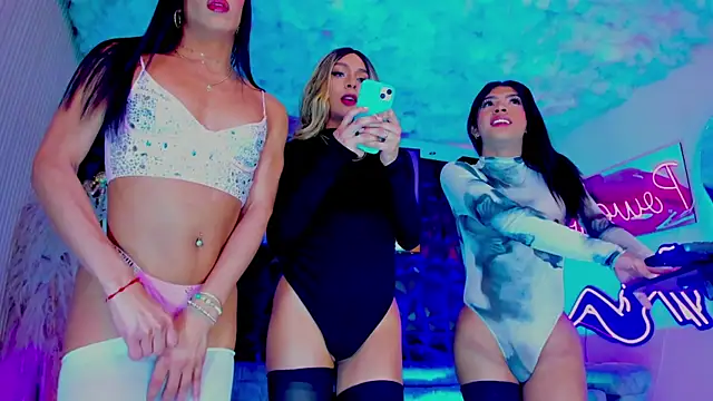 Snapshot of powerfull_ts_20 chatting on November 13, 2025, 8:13 pm powerfull ts 20 online show from November 13, 2025, 8:13 pm