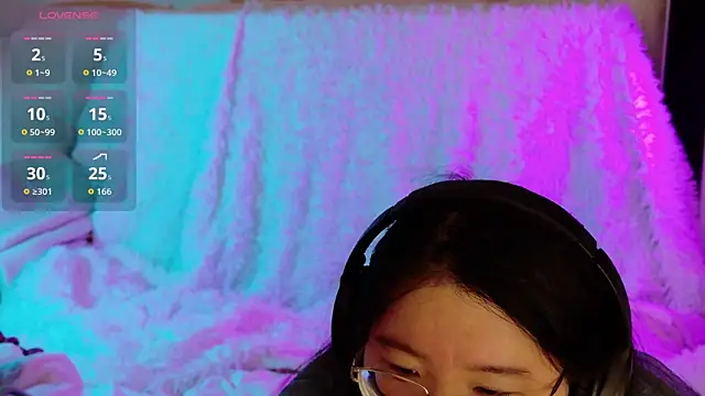 Snapshot of Kara-Nuna chatting on September 14, 2025, 11:05 pm Kara-Nuna online show from September 14, 2025, 11:05 pm