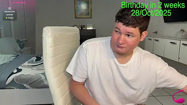 Lorenzo hernandez online show from October 5, 2025, 12:12 am