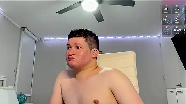 Lorenzo hernandez online show from September 23, 2025, 10:50 pm