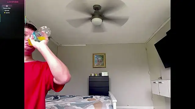 Lorenzo hernandez online show from September 18, 2025, 7:06 pm