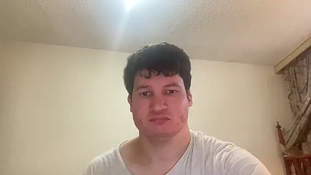 Lorenzo hernandez online show from February 16, 2025, 10:11 pm