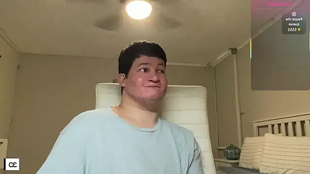 Lorenzo hernandez online show from September 8, 2025, 7:57 pm