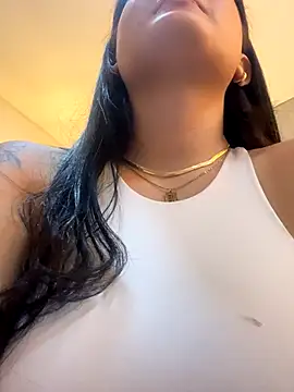 Snapshot of IrisBaker chatting on September 8, 2025, 9:14 pm IrisBaker online show from September 8, 2025, 9:14 pm