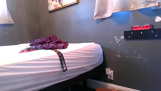 paytonkelly online show from October 15, 2025, 9:12 pm