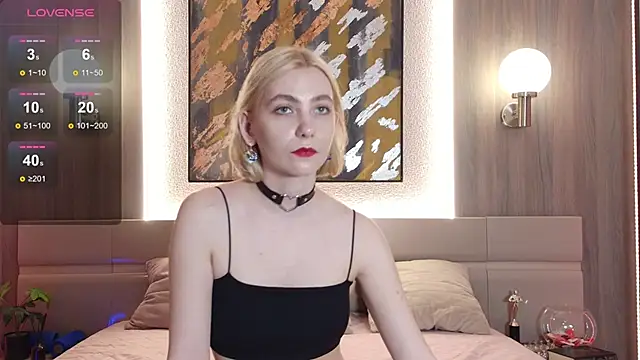 Snapshot of Roxana_perry chatting on March 18, 2025, 10:50 am Roxana perry online show from March 18, 2025, 10:50 am