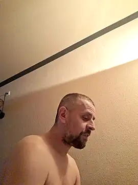 Snapshot of Huncutkuki chatting on December 27, 2024, 4:32 pm Huncutkuki online show from December 27, 2024, 4:32 pm