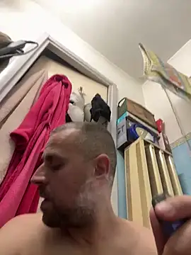 Snapshot of Huncutkuki chatting on December 27, 2024, 7:35 pm Huncutkuki online show from December 27, 2024, 7:35 pm