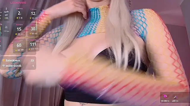 Snapshot of LoryWood chatting on September 20, 2025, 2:44 pm LoryWood online show from September 20, 2025, 2:44 pm