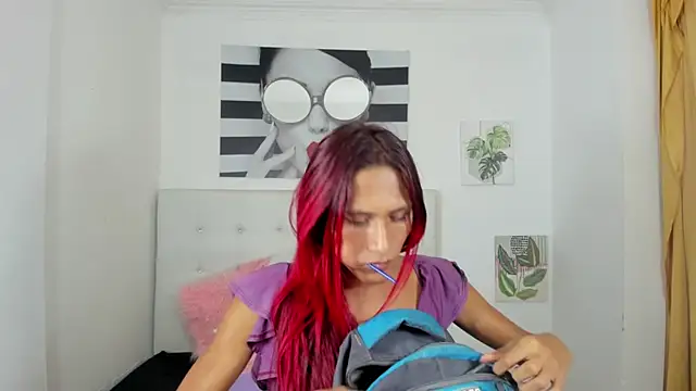 Snapshot of Brisahott chatting on October 30, 2025, 8:28 pm Brisahott online show from October 30, 2025, 8:28 pm