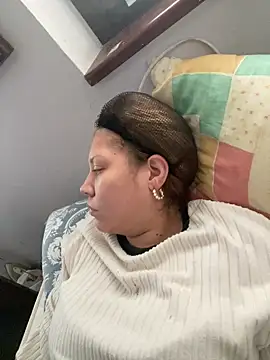 Snapshot of andreinitahg chatting on January 5, 2025, 9:37 am andreinitahg online show from January 5, 2025, 9:37 am