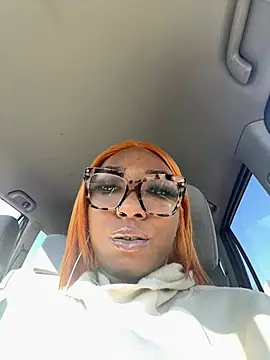 Snapshot of life-ent chatting on February 10, 2025, 5:41 pm life-ent online show from February 10, 2025, 5:41 pm