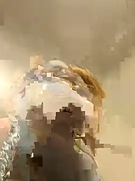 Snapshot of life-ent chatting on October 24, 2025, 10:42 pm life-ent online show from October 24, 2025, 10:42 pm