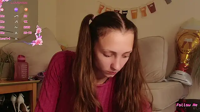 Snapshot of Milky_flexy_cat chatting on September 22, 2025, 2:56 pm Milky flexy cat online show from September 22, 2025, 2:56 pm