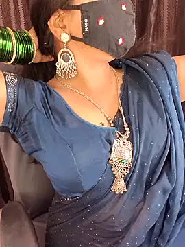 Tanvi-patil online show from December 17, 2025, 6:07 am